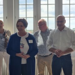 Hand in Hand beim Bevölkerungsschutz: Bürgermeisterin Christa Lenderich und Landrat Dr. Martin Sommer im Altbau der Feuerwache.