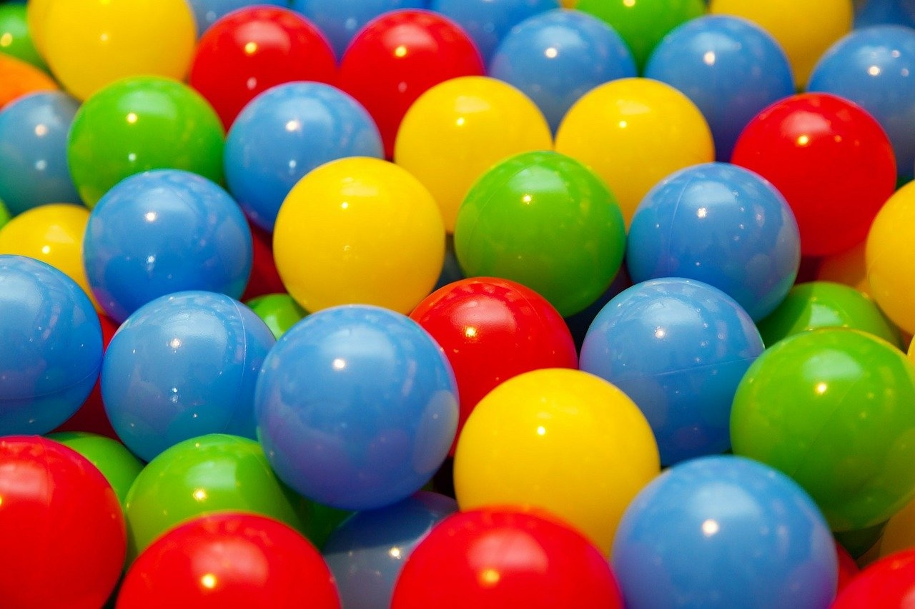 Bunte Bälle eines Bällebads
