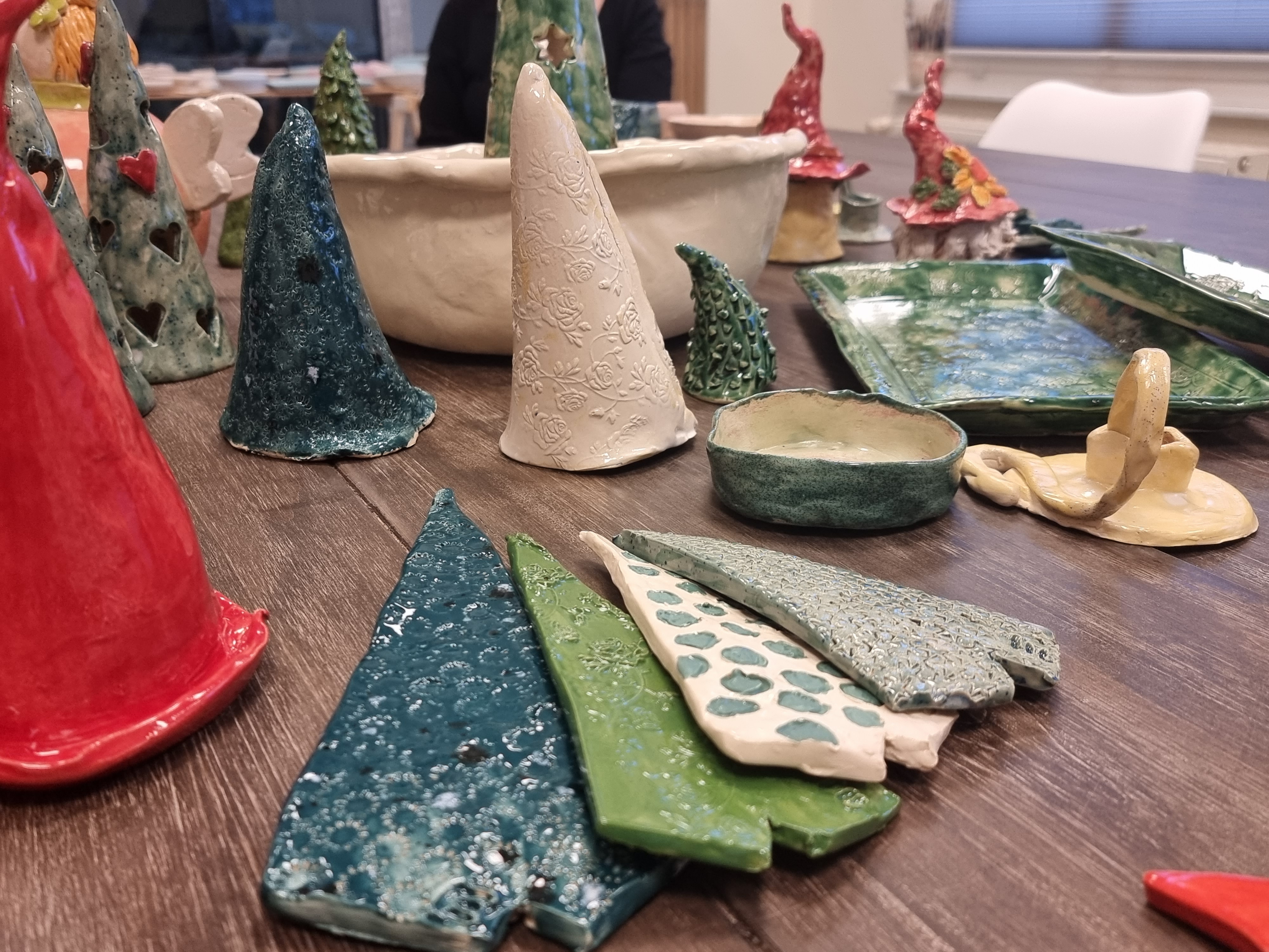 Sie sehen: Bunter Keramikprodukte