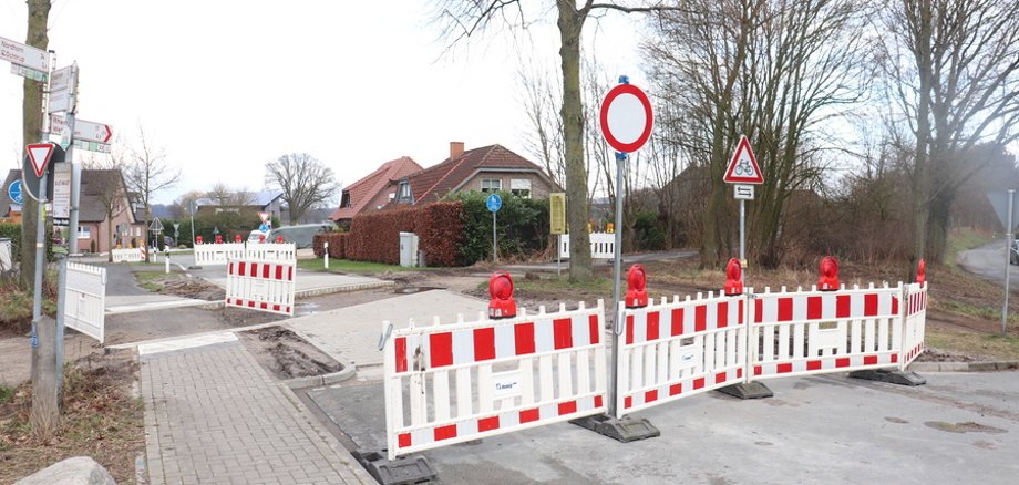 Sie sehen: eine Straßensperre